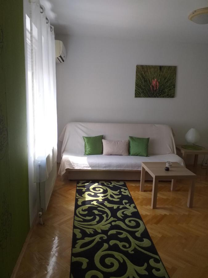 Apartment Kiwi Novi Sad Luaran gambar